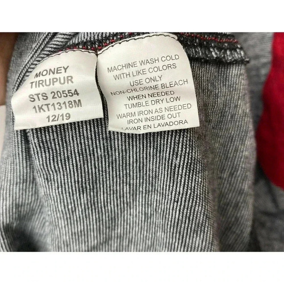 Everleigh Black Waffle Knit Light Fuzzy Top Women’s Sz Small Blogger - Picture 4 of 4